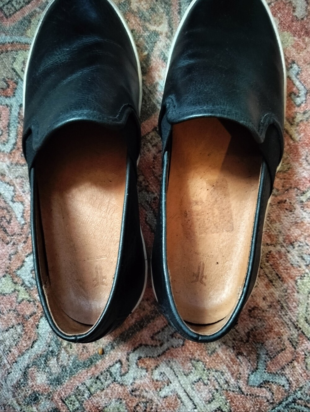 EUC Frye Black Dylan Slip On Leather Sneakers White Platform - 7.5 8 8.5 - Picture 2 of 8
